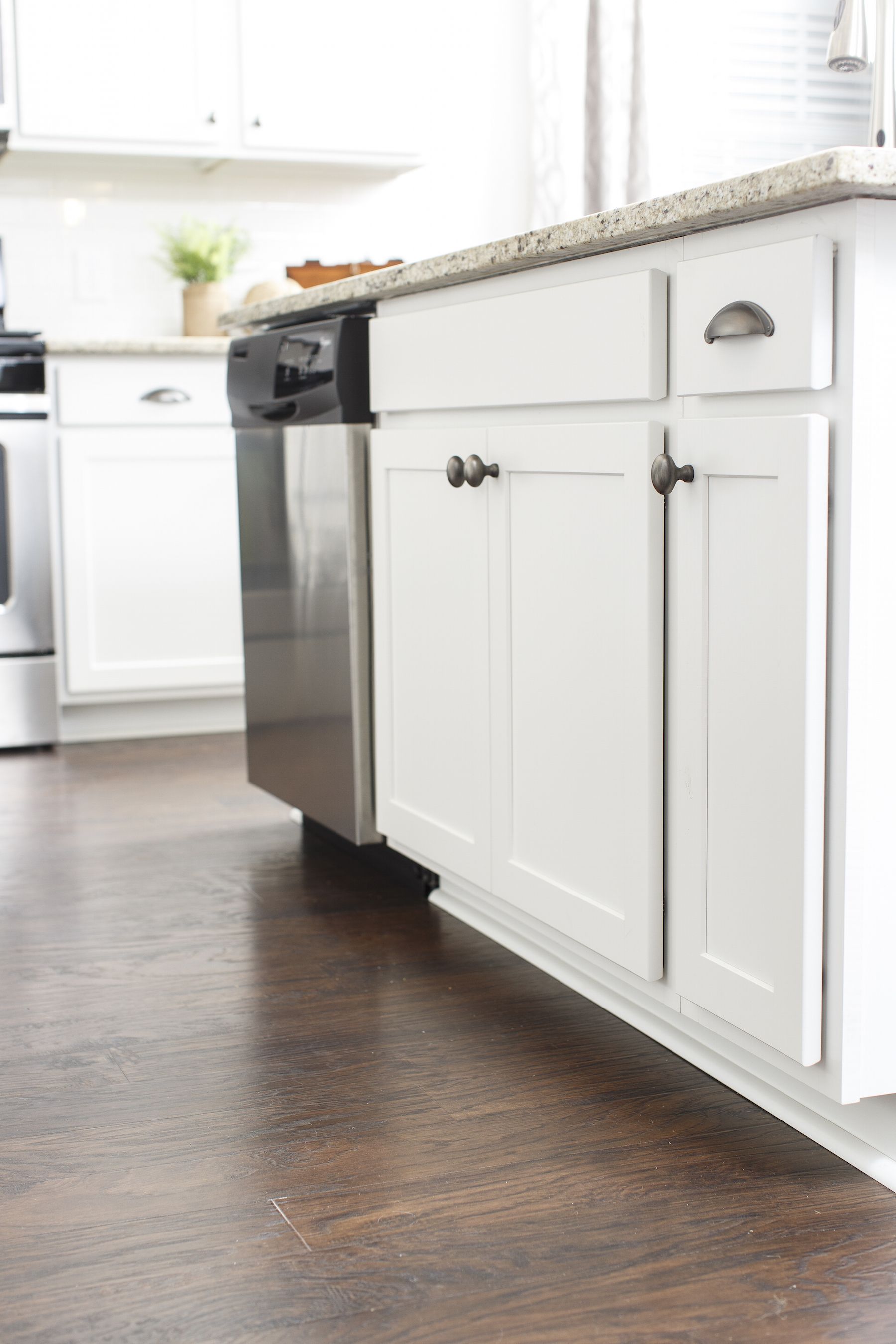 Laminate floor in a new Crescent Homes kitchen